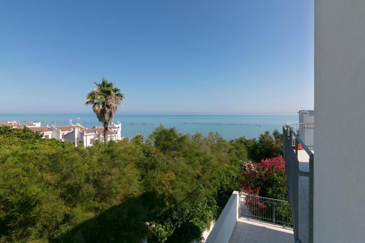 Rivazzurra Homes - C Termoli Bagian luar foto